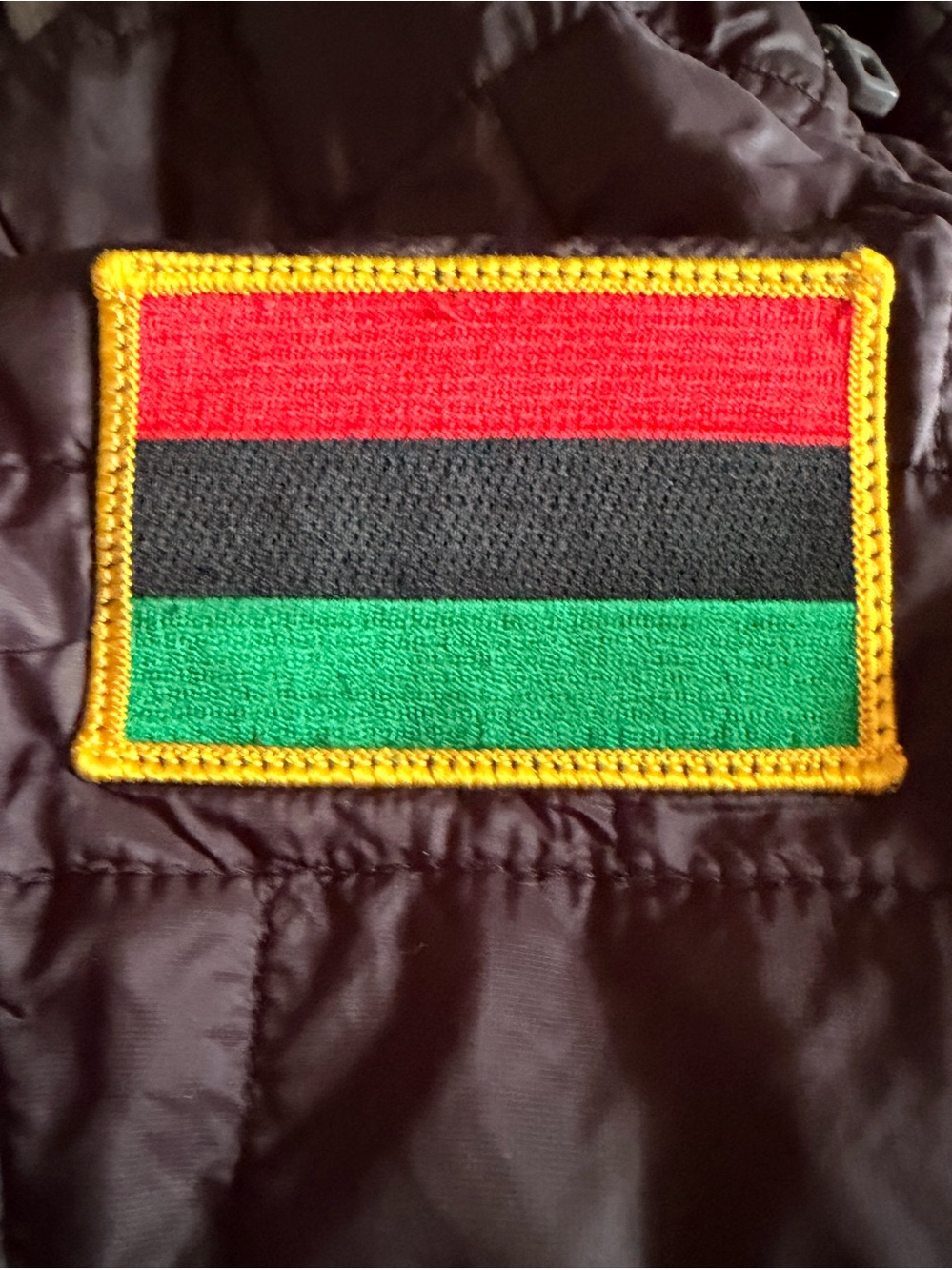 Patagonia Women's Black Puffer Jacket - Picture 8 of 8